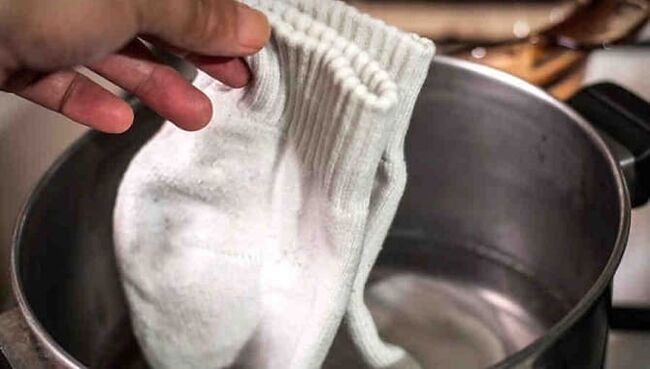Boiling socks for fungus on the feet